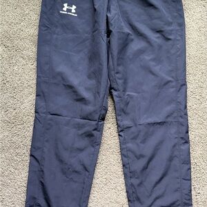 Men’s Under Armour Black Loose fit Mesh lined Track Pants